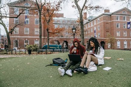 The 8 Best Side Hustles for College Students