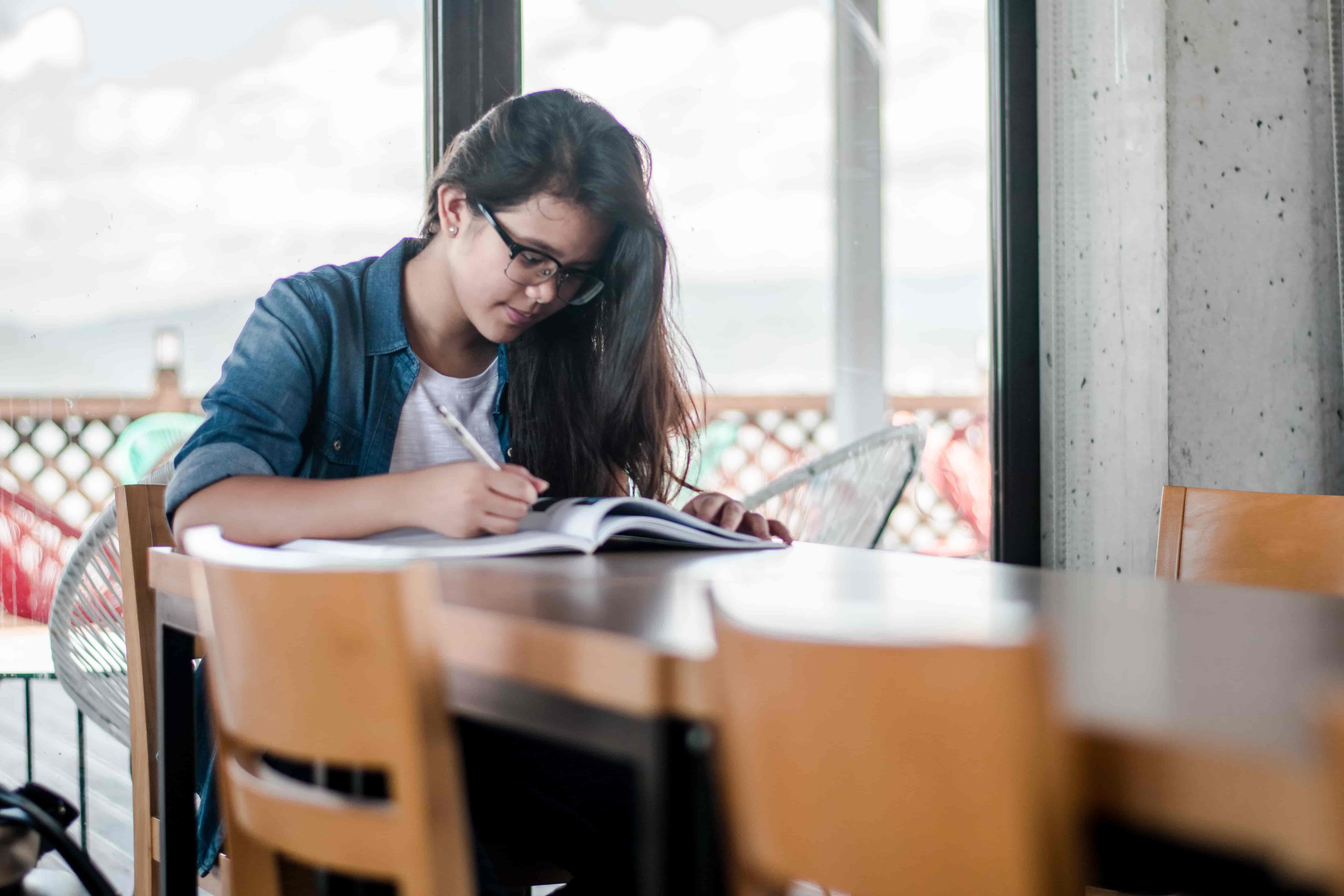 6 Useful Tips On How To Prepare for Thesis Defense
